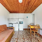Amazing Home In Saint-Savinien Saint-Savinien